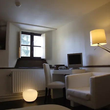 Ancien Relais De Poste Hotel 3*