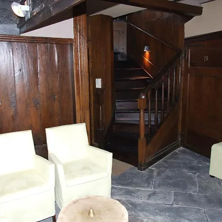 Ancien Relais De Poste Hotel 3*
